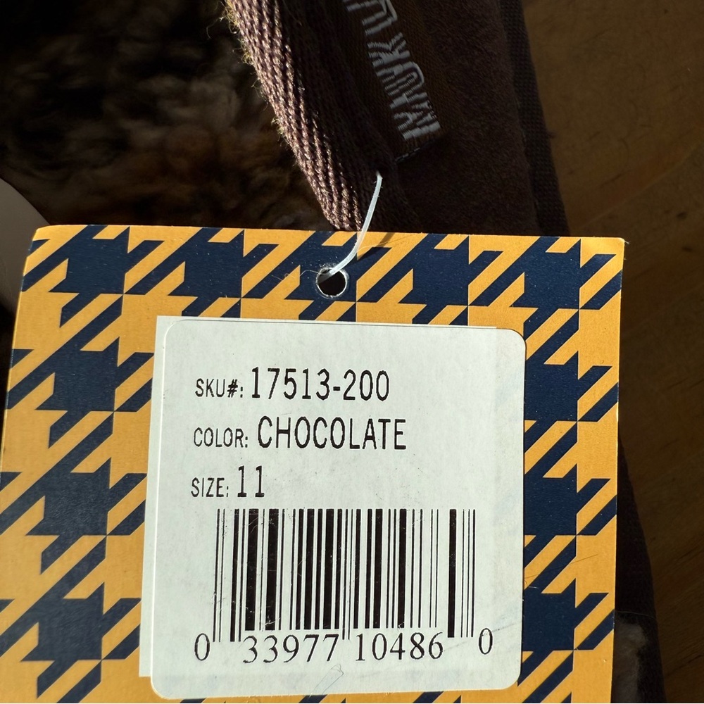 MUK LUKS MEN’S CHOCOLATE SLIPPERS SIZE 11 FAUX FUR LINING NEW WITH TAGS - Picture 9 of 9